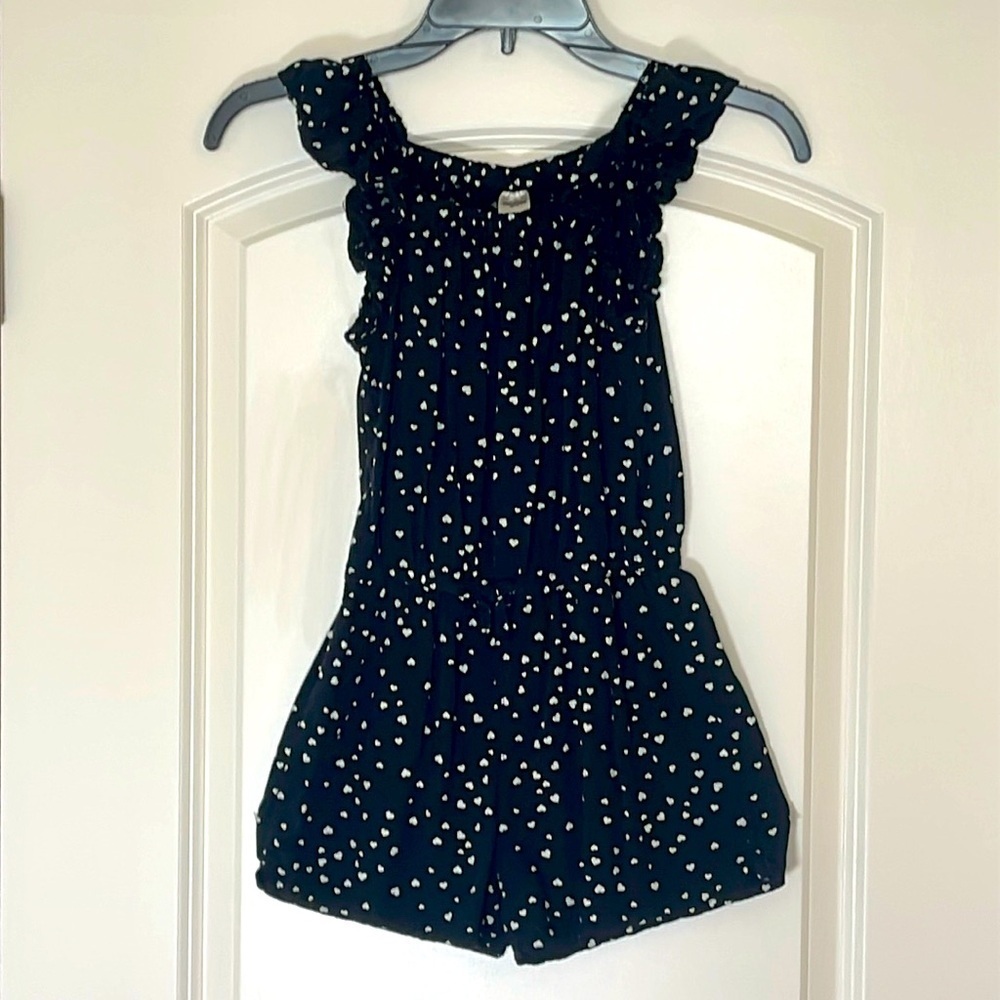 Oshkosh Black Romper w/Hearts Size 7